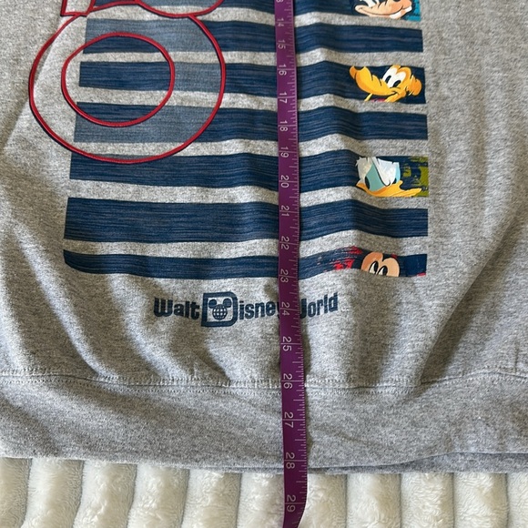 Walt Disney World Gray Crewneck NWT - Picture 8 of 8